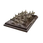 В подарок: Диорама «Русские драгуны 1812 г.» из бронзы и ясеня, 1:72 — фотография 6