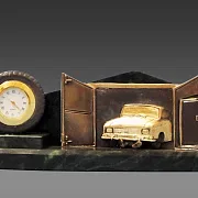 Винтажные настольные часы «Авторемонт» — красивый подарок — фотография 2