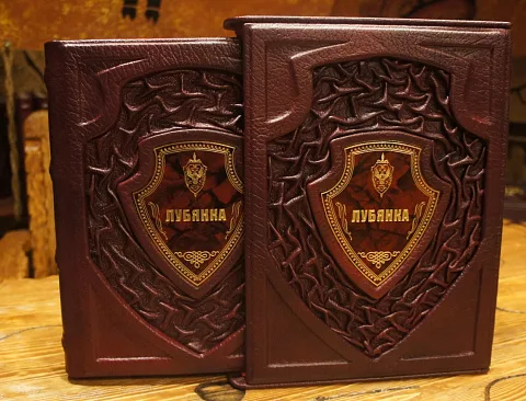 На память: Лубянка в футляре — редкое издание